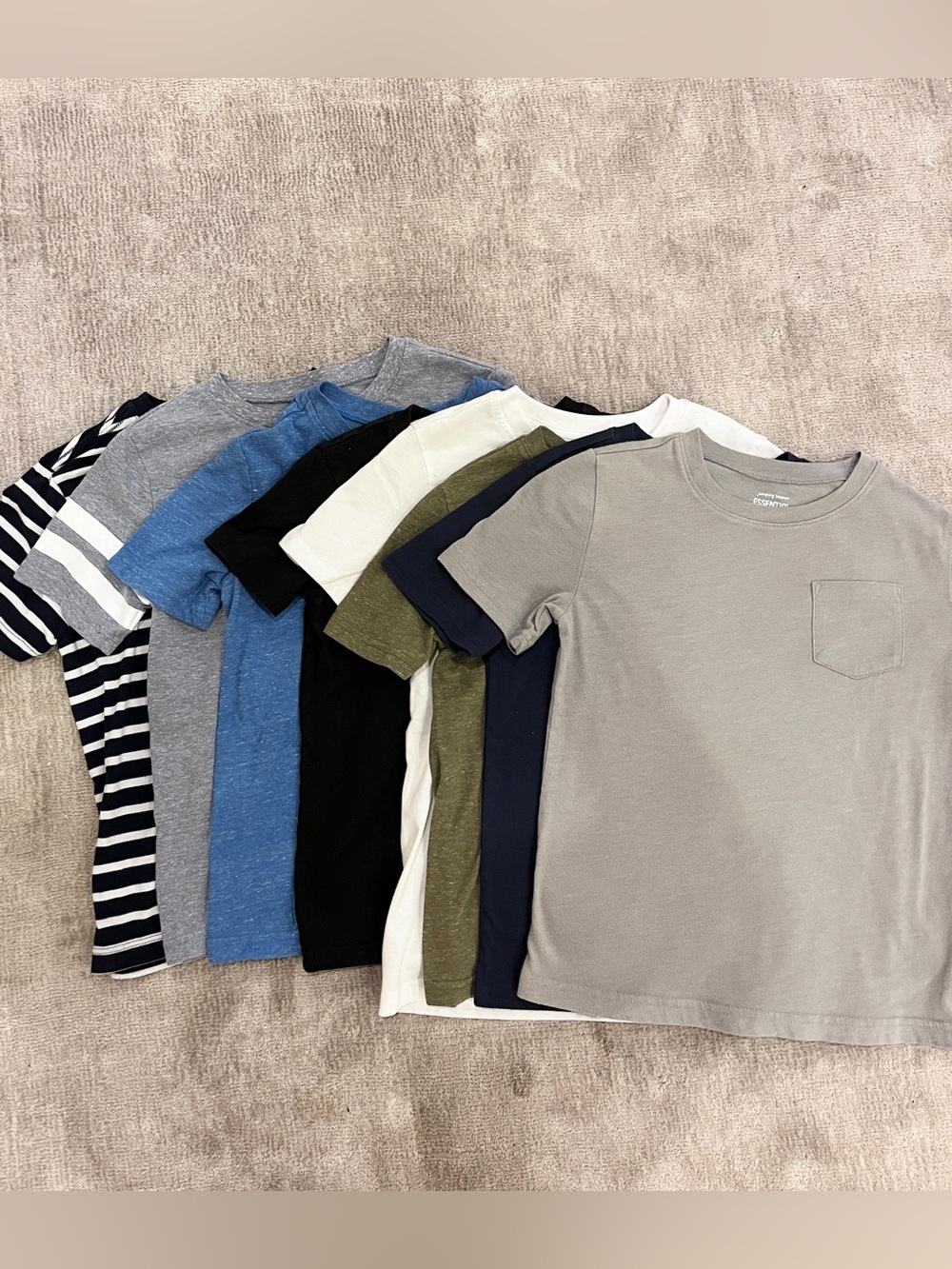 Lot Of 8 Boys T Shirts Size 6 - Jumping Beans, Old Navy, Joes Jeans